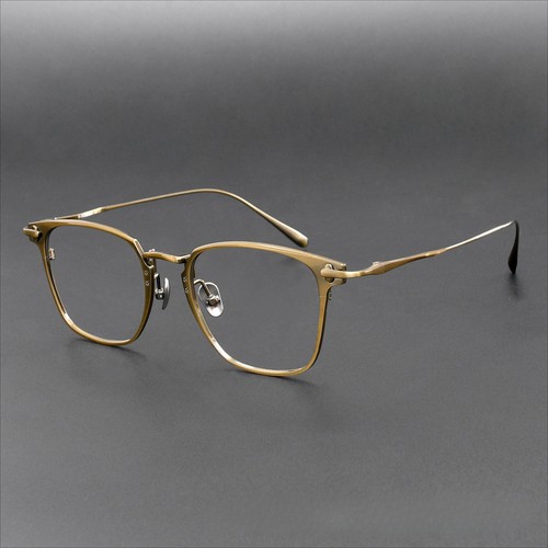 Minimalist square bronze metal - square,
