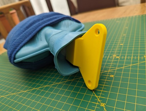 Hot water bottle opener - hot,