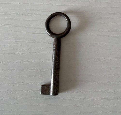 Vintage hollow barrel key no - key,