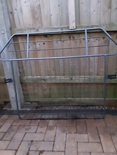 Full length grey mesh - mesh, bar