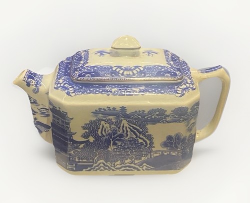 Porcelain 1996 ringtons small - porcelain,