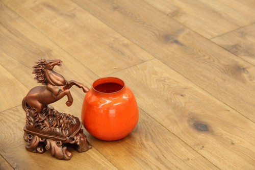 Smoked handscraped natural - smoked,