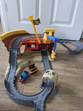 Thomas Take And Play/Take Along Pirate Cove Set Complete Set