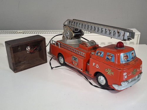 Vintage japanese tin litho - vintage,