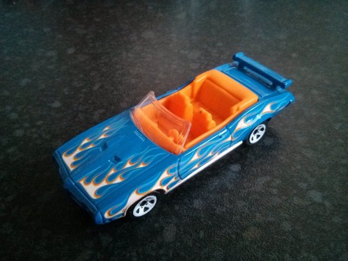 Hot wheels - hot,