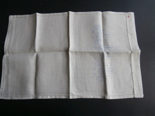 Vintage beige tray cloth with - vintage,