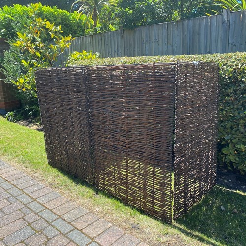 Garden dustbin wheelie bin - dustbin,