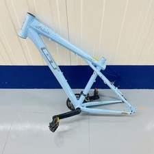 GT Avalanche 3.0 Medium Mountain Bike Frame 26” Wheel With Crank & Pedals Blue