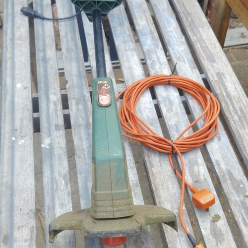 Black decker trim - 'n', edge