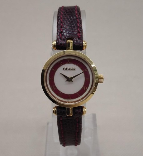 Old gucci junk quartz watch - gucci,
