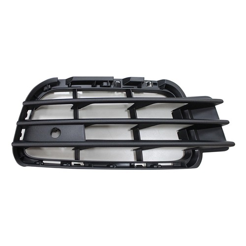 Front bumper grille black - front,