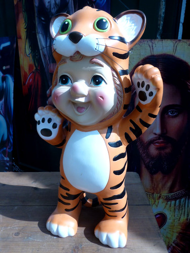 Large 20inch tiger gnome - tiger,