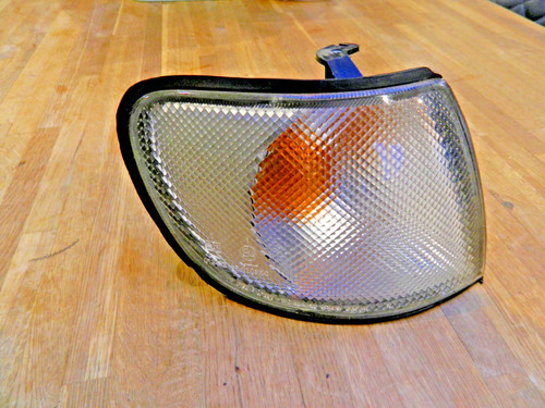 Right front indicator - o/s,