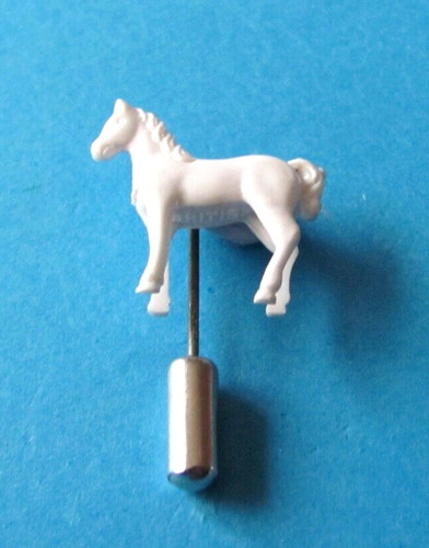Vintage white horse scotch - white,