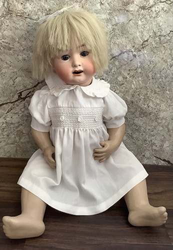 Antique bisque head - antique,
