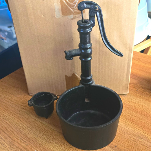 Does not pump - , decor!