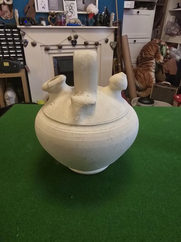 Vintage spanish white clay - spanish,