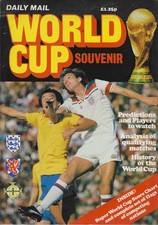DAILY MAIL WORLD CUP 1982 SOUVENIR ~ 50 PAGE MAGAZINE + WALL CHART & STICKERS