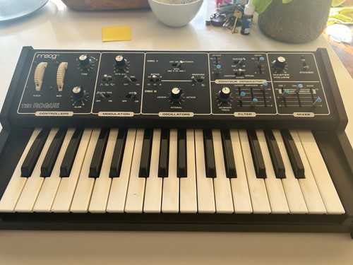 Moog vintage 1980 the rogue - moog,