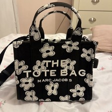 Marc Jacobs Daisy Canvas