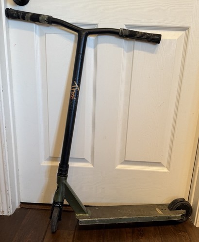 Lucky scooter tfox tanner - tanner, fox