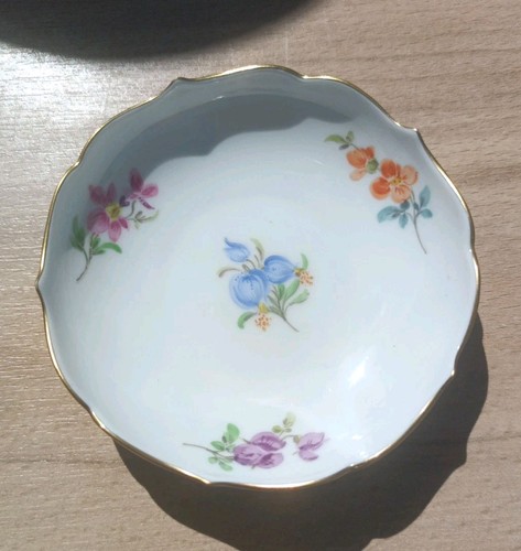 Vintage meissen flower inch - vintage,