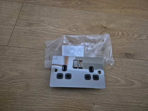 Double sockets brushed - 4,