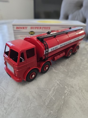 Dinky toys atlas editions - dinky,