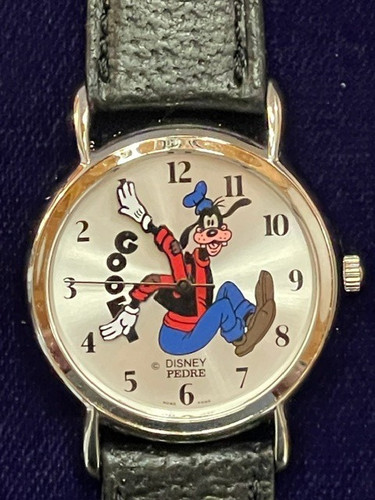 Disney goofy pedre backwards - goofy,