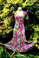 CC,COUNTRY CASUALS  M/L (LIKE EAST)CRINKLE,PLEAT,POLY,DRESS,WEDDING,CRUISE?️