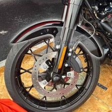 19'' Vivid Black Front Fender