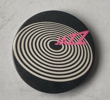 QUEEN JAZZ 45 mm VINTAGE METAL PIN BADGE FROM THE 1970's FREDDIE MERCURY