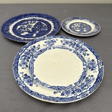 A Job Lot of 3 Blue & White