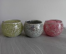 3 Globe Mosaic Crackle-Style