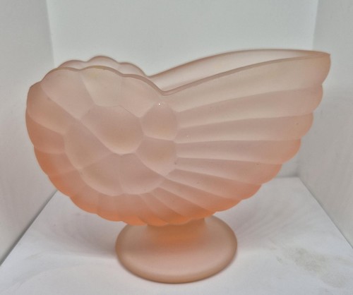 Art deco frosted pink glass - art,