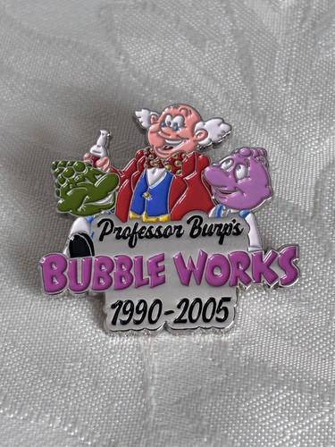 Chessington pin badge - chessington,
