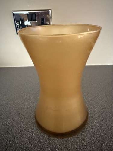 Gold vase - gold,