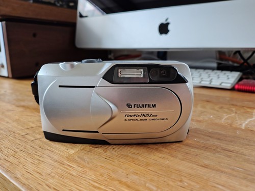 Fuji finepix 1400 zoom - 1400,