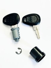 Givi Z661 Top Box Lock & Barrel With Keys For V46, E52, E55, V35 Cases