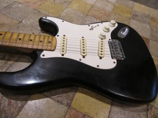 Fender Stratocaster Used