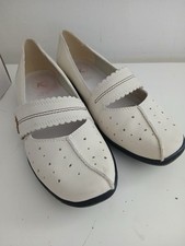 K SHOES LEATHER EXTRA WIDE FIT cream Shoes Size Uk 4 Eu 37 Cream Flat Ladies