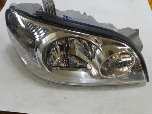 2003 kia sedona headlight - kia,