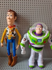 Toy Story Buzz Lightyear 8" Ultimate Walking & Talking Figure And Poseable Woody