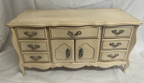Vtg french provincial dresser - vtg,