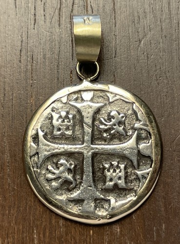Pirate shipwreck treasure - pirate,