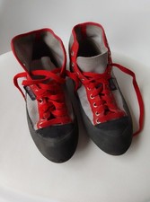 Croft B3 Vintage( late 80's)Rock Climbing/ bouldering boots size 8 