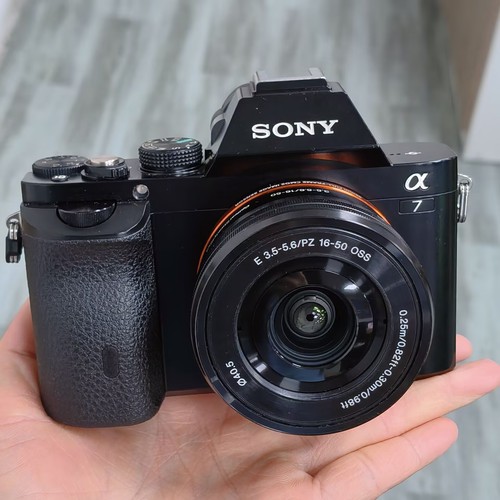 Sony alpha mark - alpha, a7