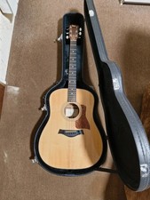Acoustic Guitar TAYLOR 410, "