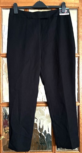 Bnwt essentials vous - by,
