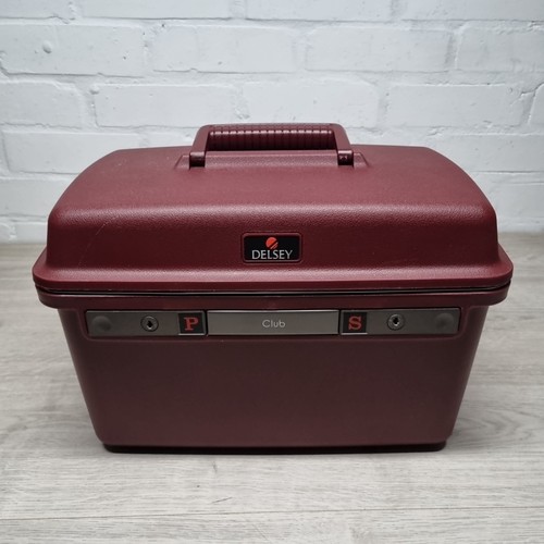 Delsey club vanity - club, case